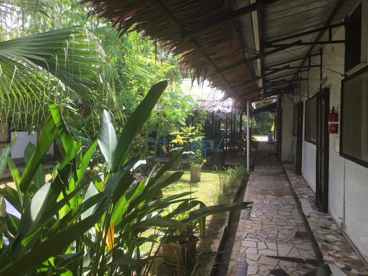 Olivias Accommodation Apia Extérieur photo